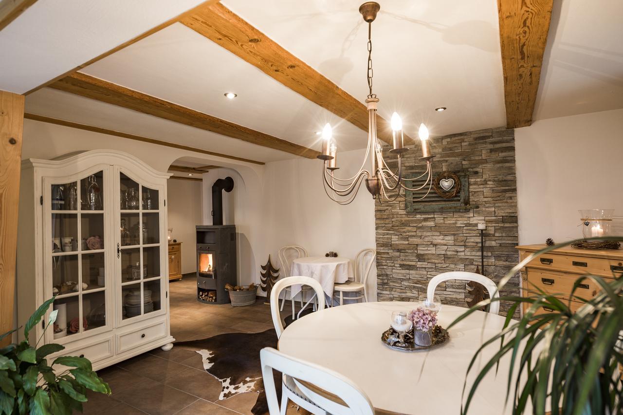 B3 Boutique-Bed&Breakfast Gsteigwiler Exteriér fotografie